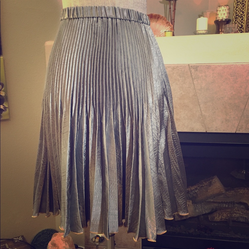 Silver metallic vintage Jeanne Marc skirt